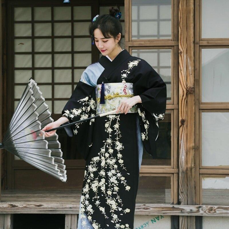 kimono dress in japan